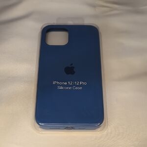 Apple iPhone 12/12 Pro Silicone Case - Deep Blue